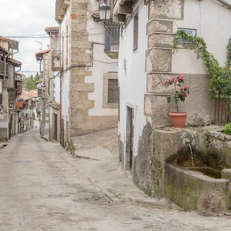 Candelario Apartamentos * Candelario